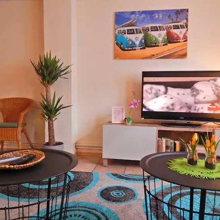 Haus Des Handwerkers *